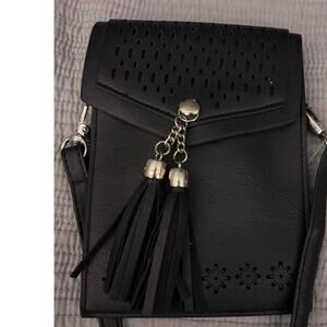 seOSTO Black cross-body